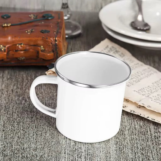 Tasse en émail – Blanche